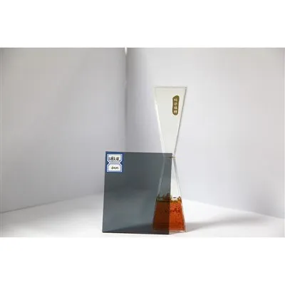 กระจกโฟลตสีเทาเข้ม